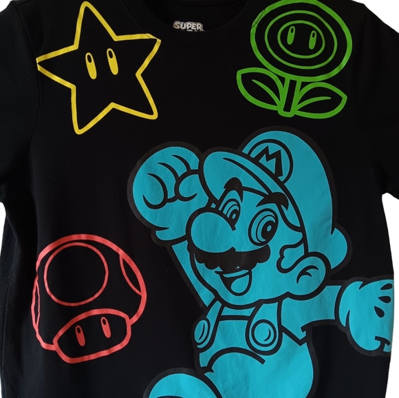 Super Mario boy's black short-sleeve graphic t-shirt size 18 - Picture 3 of 8